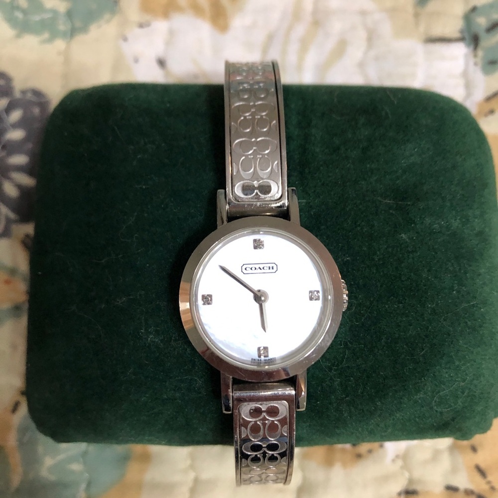 Coach Signature Bangle Watch Silver Pearl Diamond - Picture 2 of 4